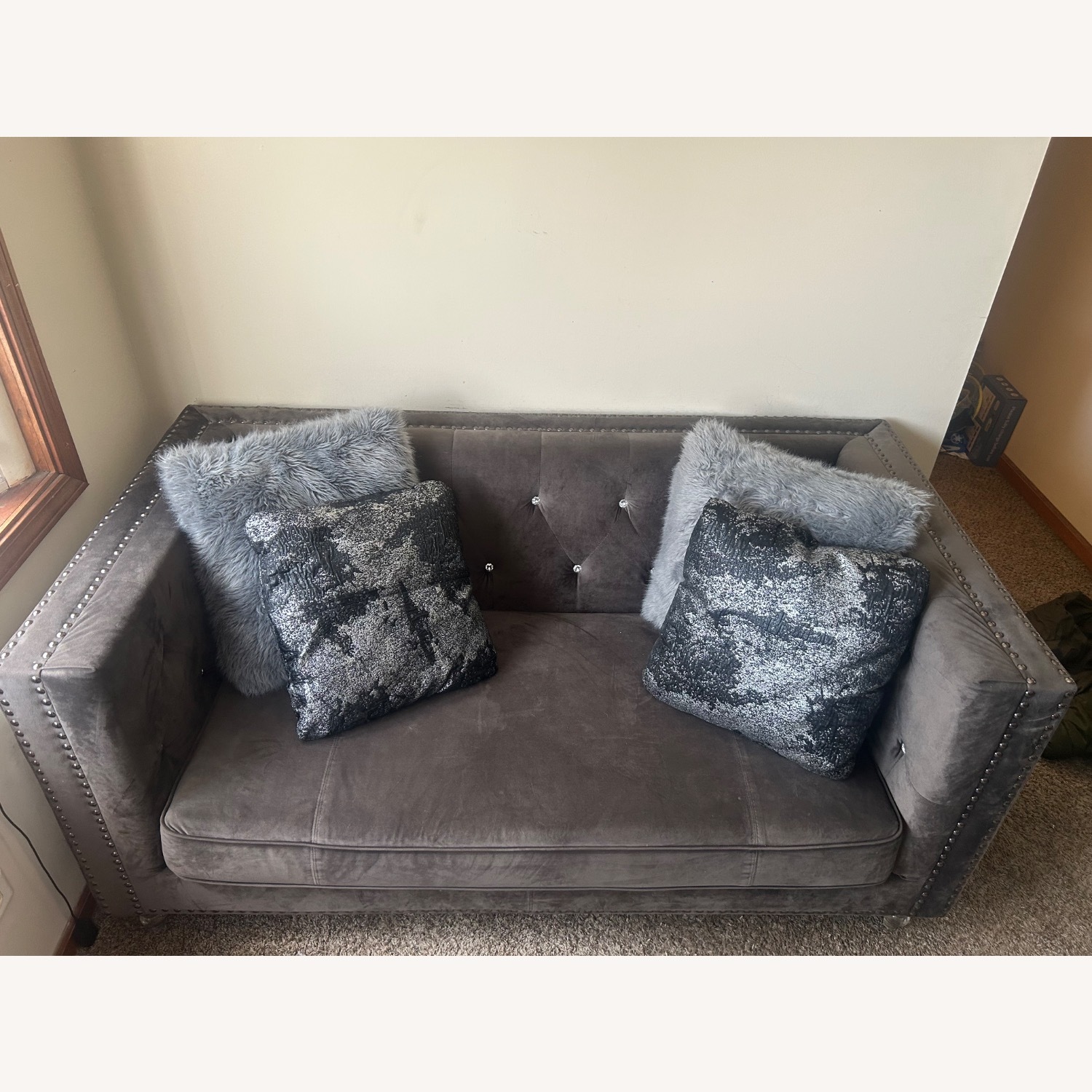 Light Gray 3+ Seater Sofa - image-5