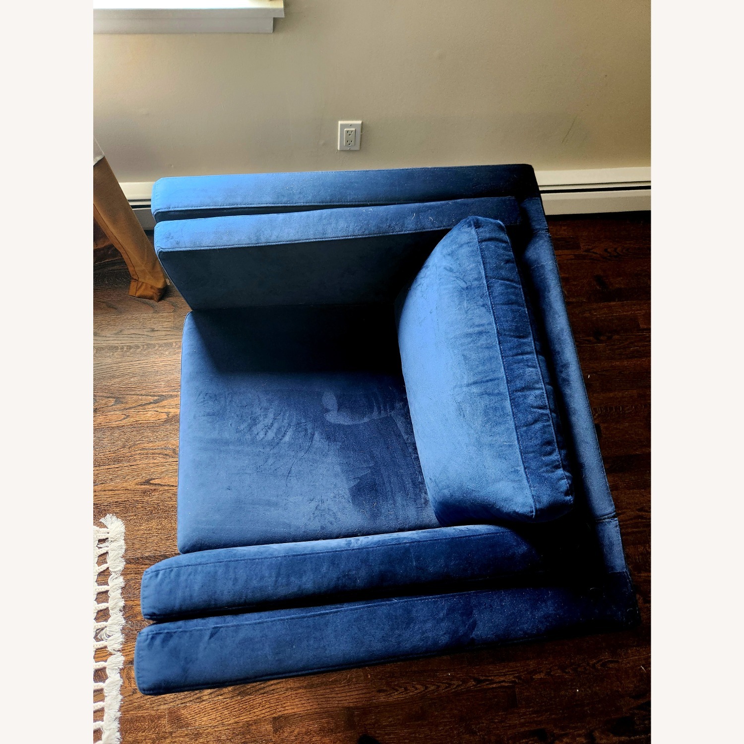 Article Sven Blue Velvet Armchair - image-2