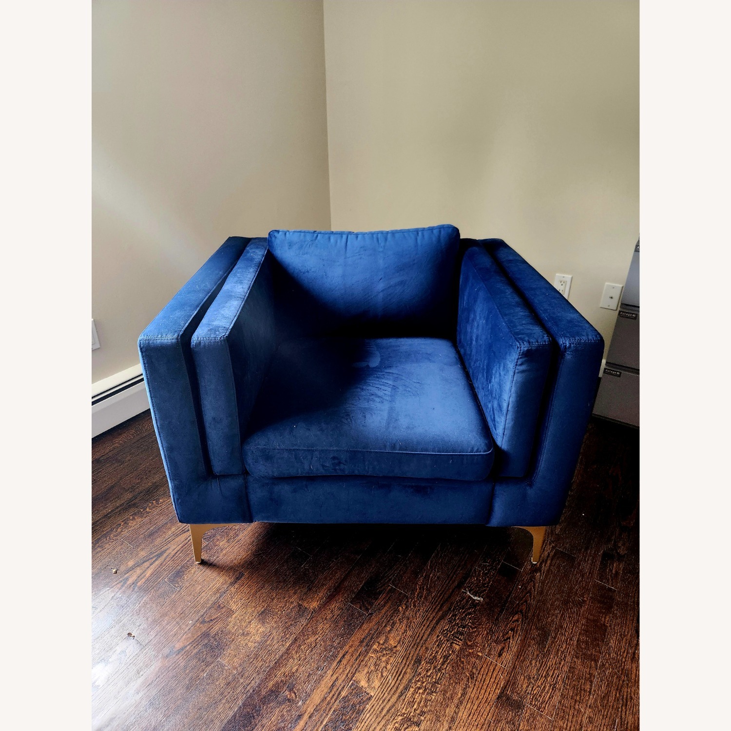 Article Sven Blue Velvet Armchair - image-5