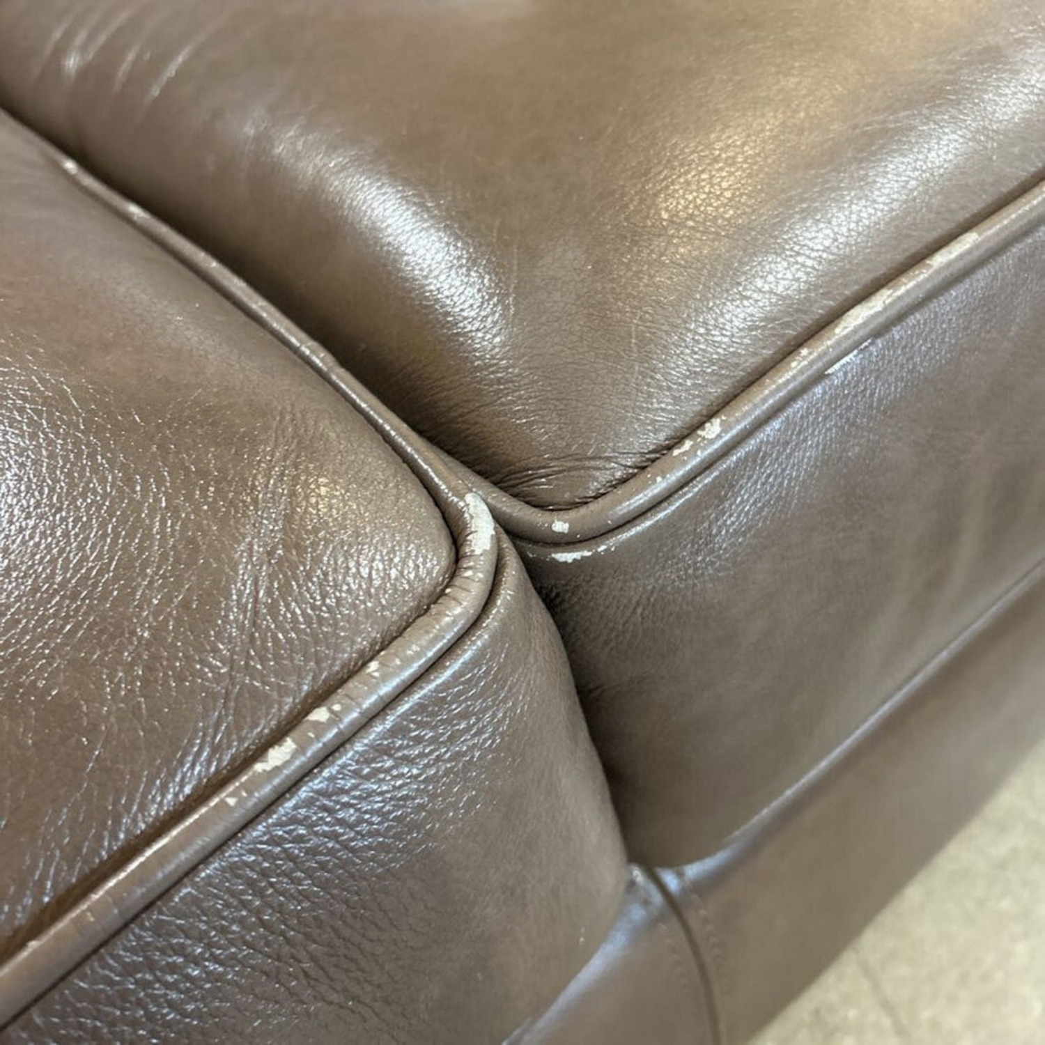 Three Seat Leather Roll-Arm w Nailhead Trim Sofa - image-7
