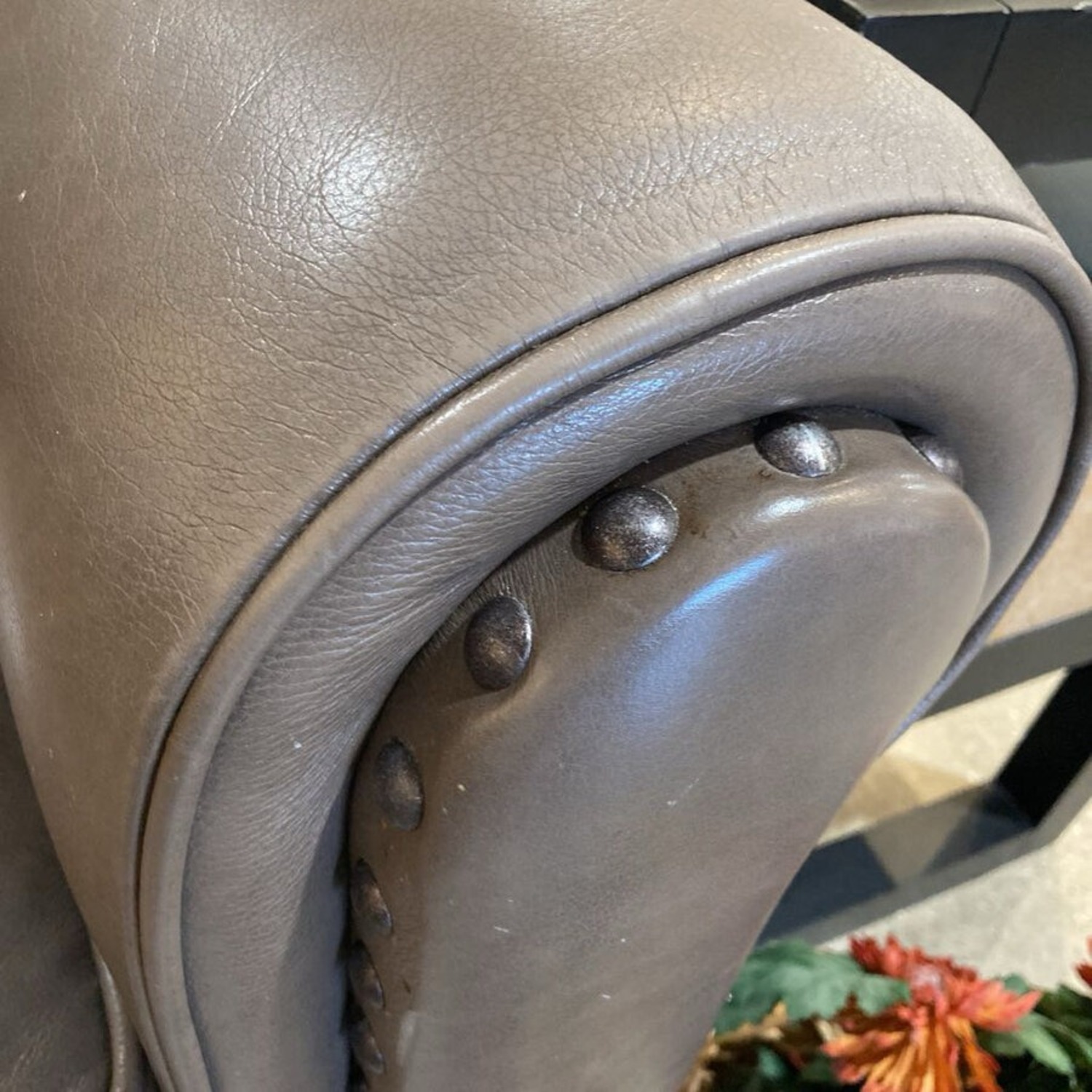 Three Seat Leather Roll-Arm w Nailhead Trim Sofa - image-6