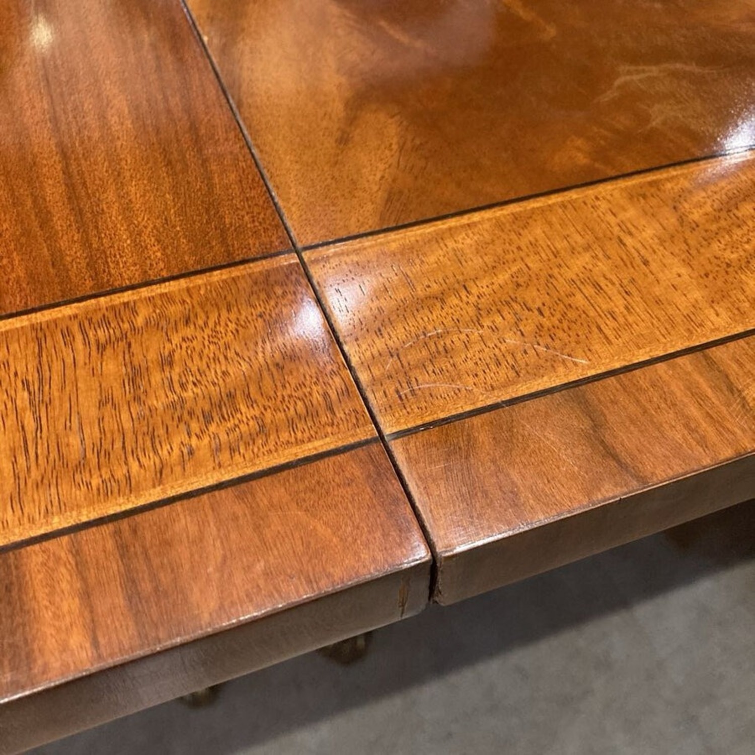 Banded Mahogany Double Pedestal Dining Table - image-6