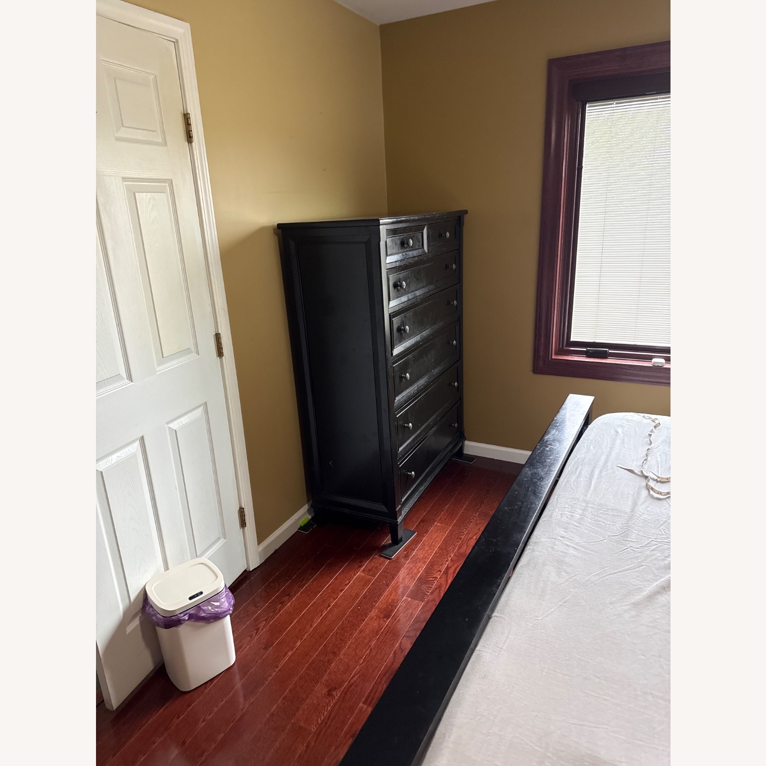 Bassett Dark Brown Dresser - image-4