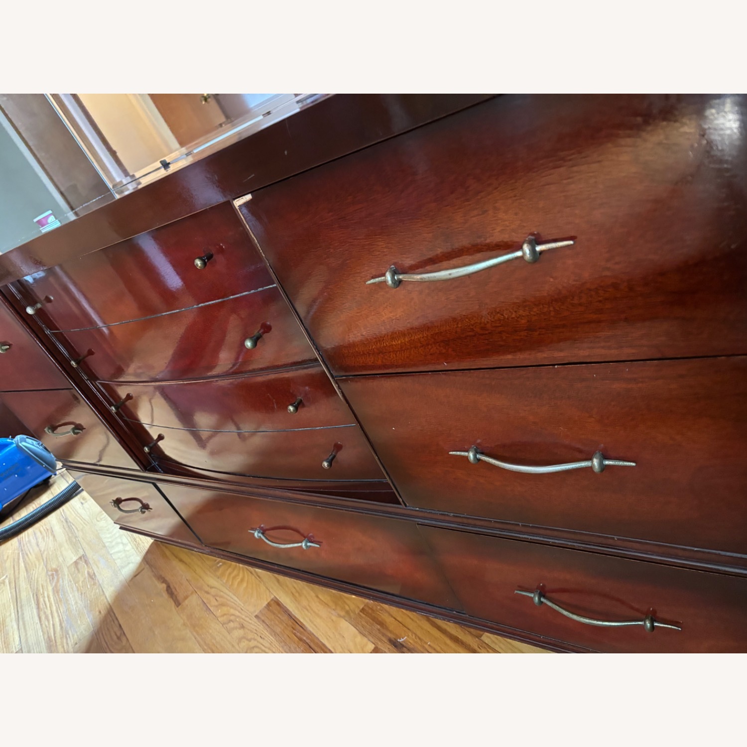 Dixie Furniture Company Mahogany Dresser - image-10