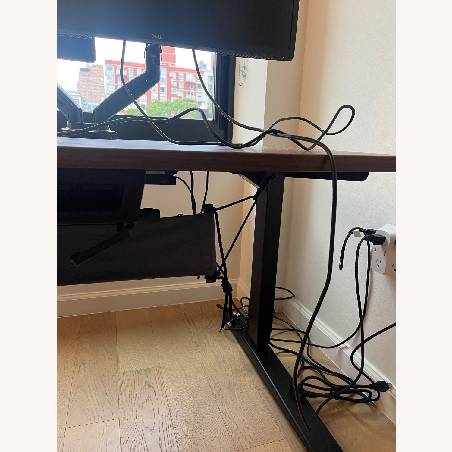 Uplift Standing Desk Walnut - image-5