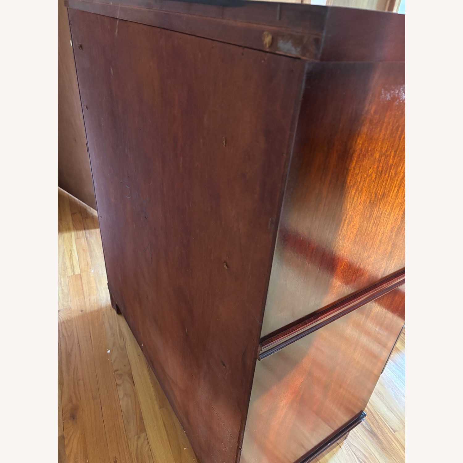 Dixie Furniture Company Mahogany Finish Dresser - image-15