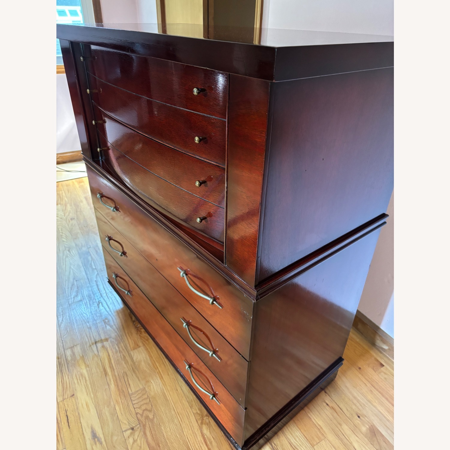 Dixie Furniture Company Mahogany Finish Dresser - image-18