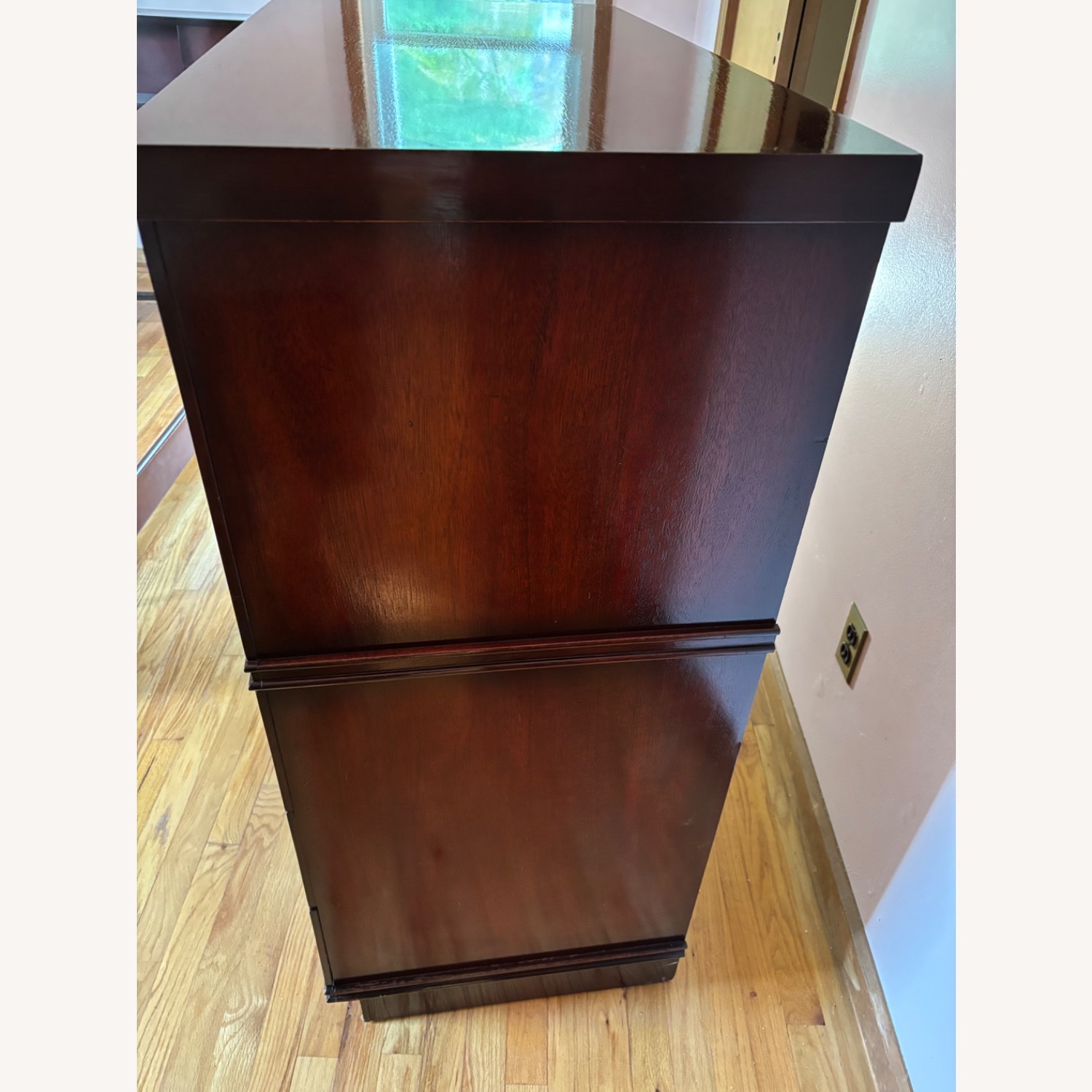 Dixie Furniture Company Mahogany Finish Dresser - image-17