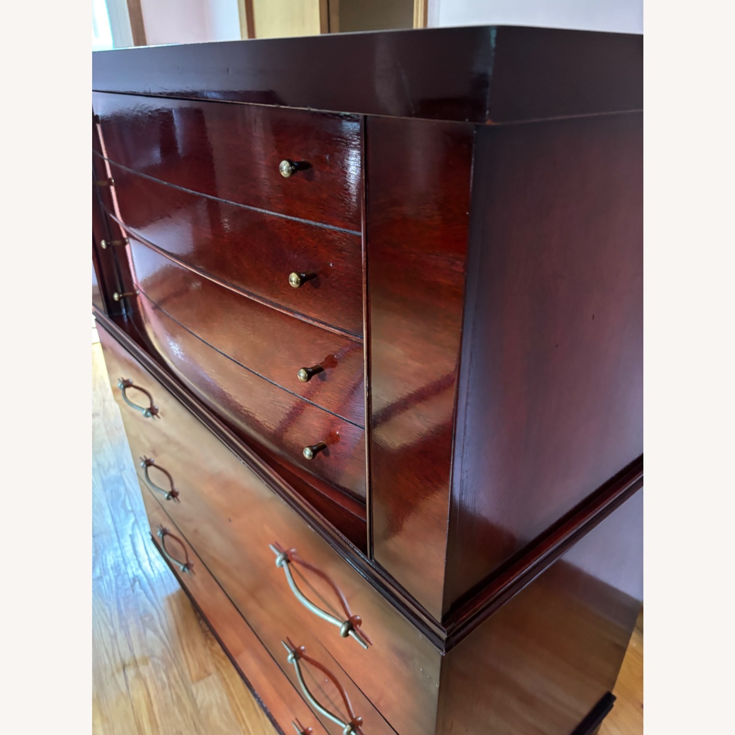 Dixie Furniture Company Mahogany Finish Dresser - image-9