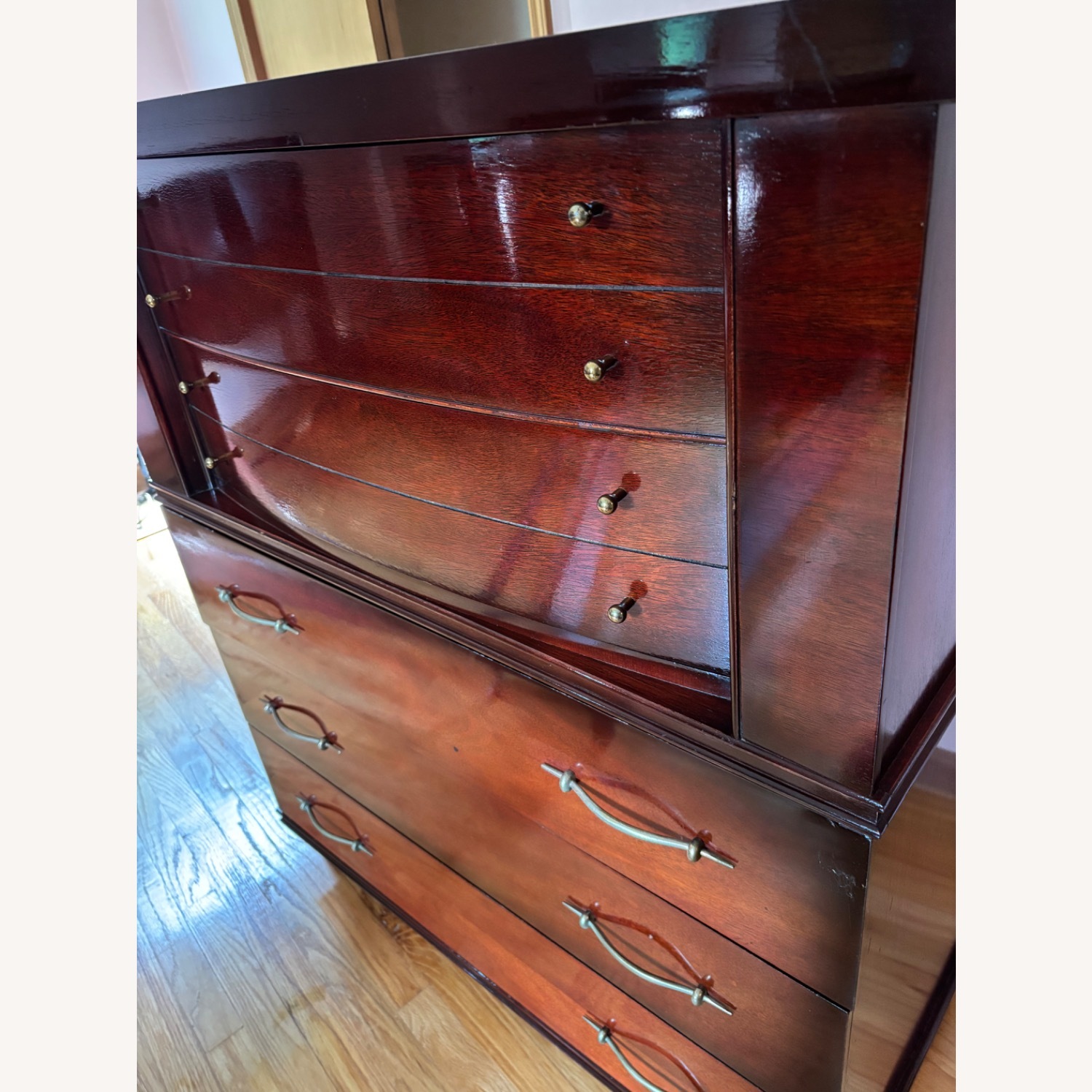Dixie Furniture Company Mahogany Finish Dresser - image-10