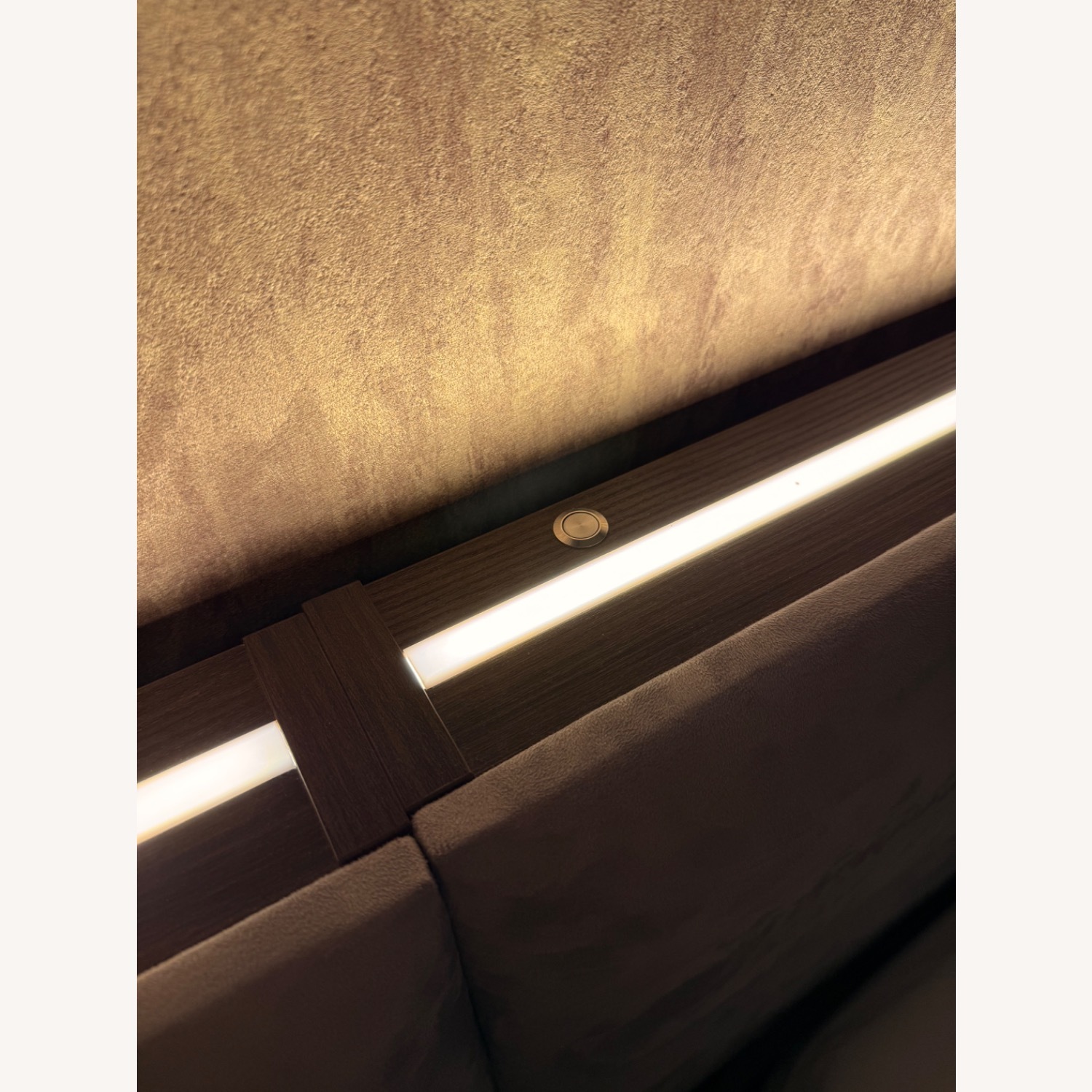 Lazzoni Light Gray Suede Queen Bed with Storage - image-5