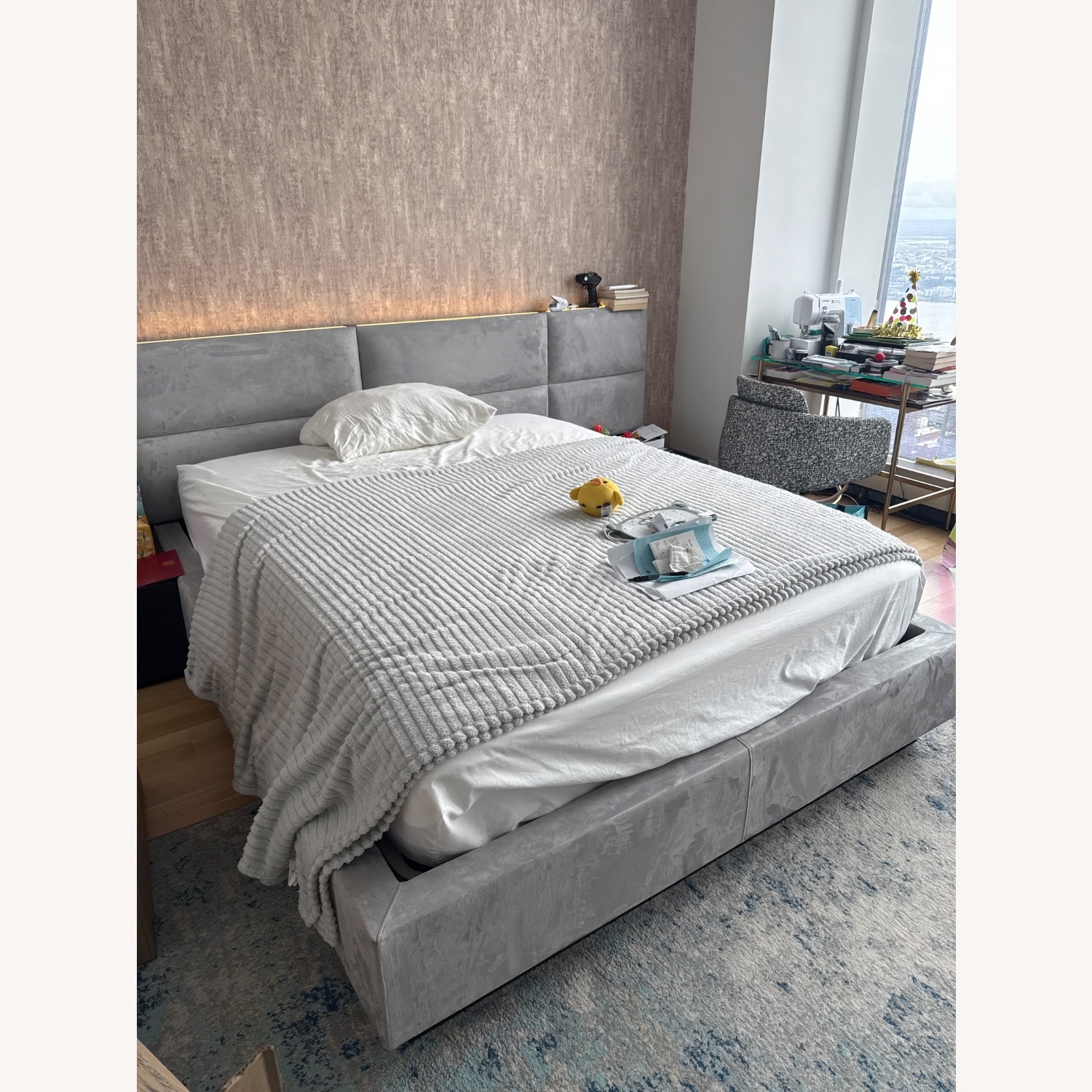 Lazzoni Light Gray Suede Queen Bed with Storage - image-2
