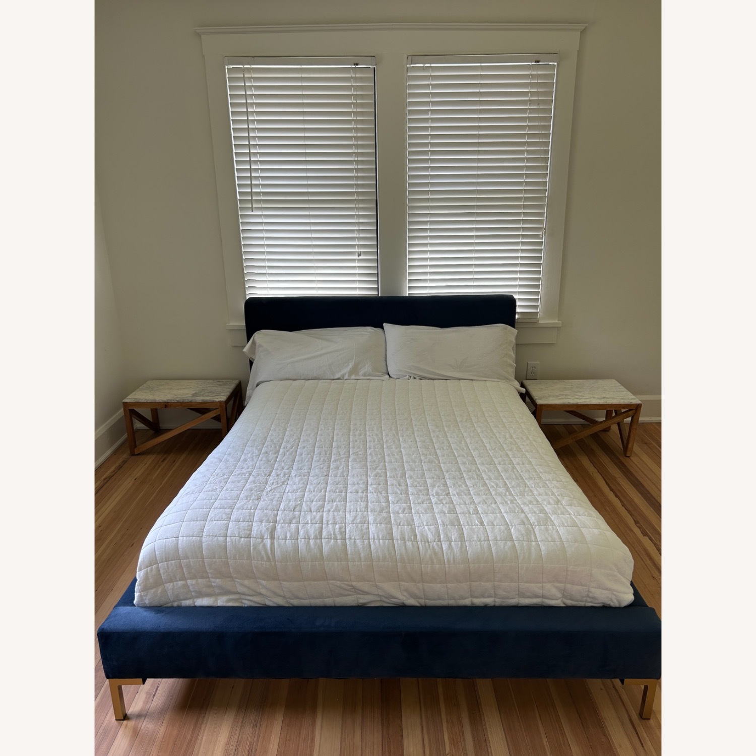 Navy Blue Velvet Upholstered Queen Platform Bed  - image-3