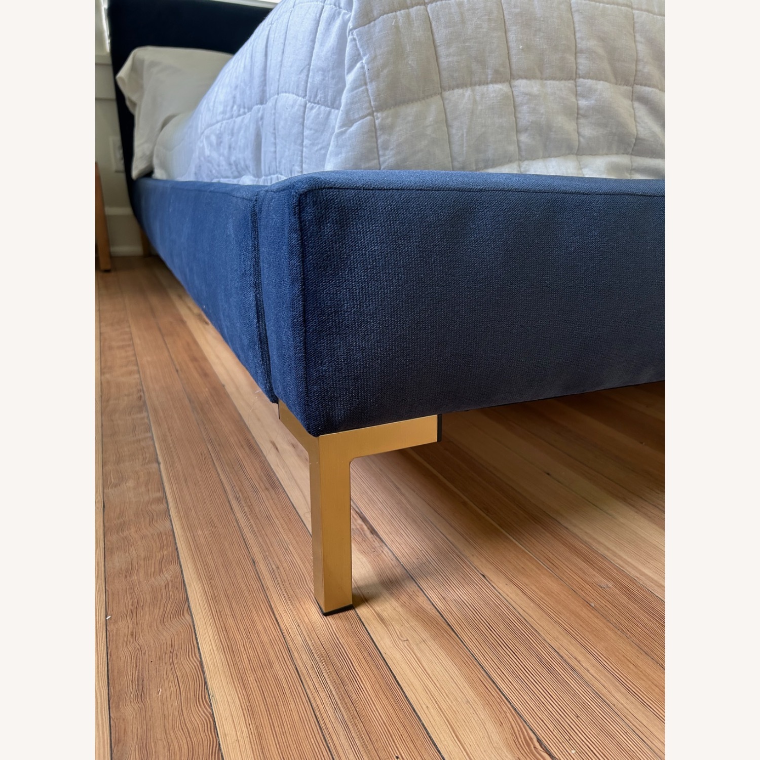 Navy Blue Velvet Upholstered Queen Platform Bed  - image-4