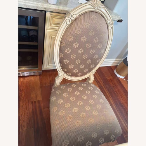 Used Vintage/Antique Dining Chairs for sale on AptDeco