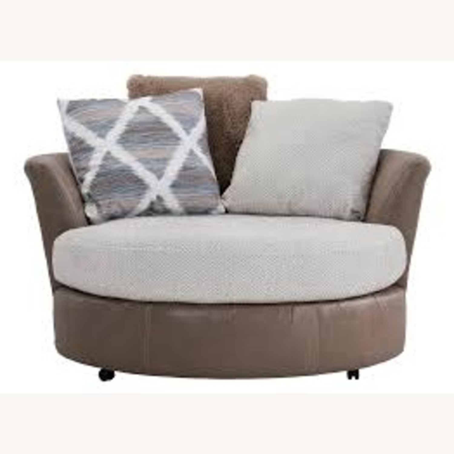 Raymour & Flanigan White Armchair - image-5