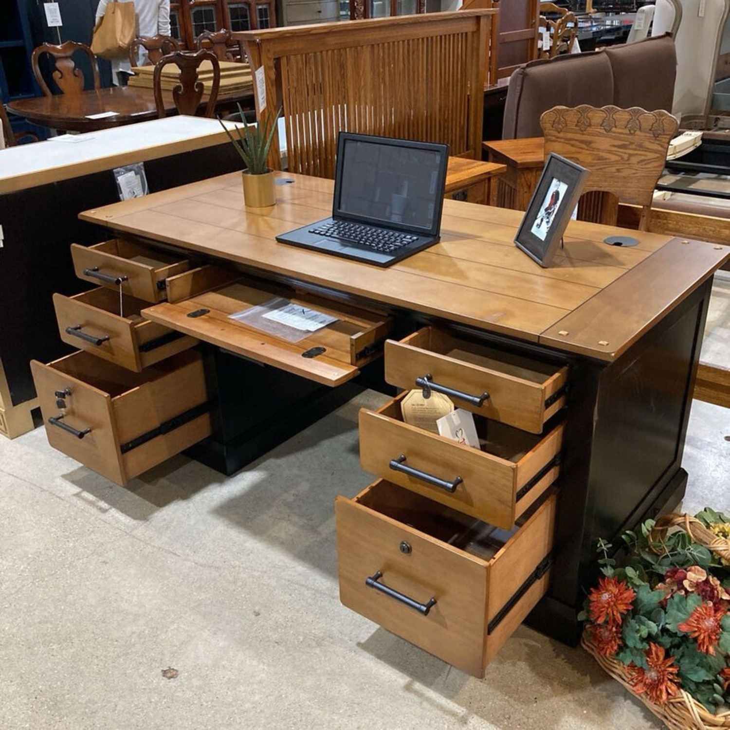 Martin Furniture Toulouse Executive Desk - image-11