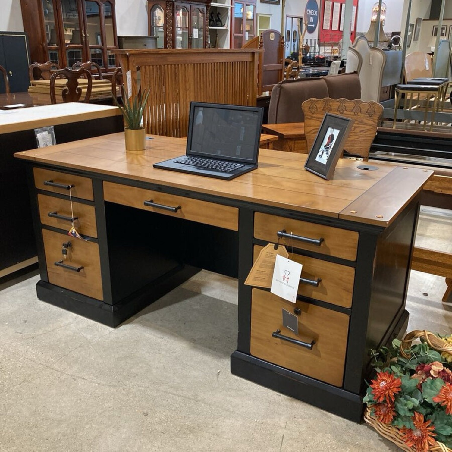 Martin Furniture Toulouse Executive Desk - image-7