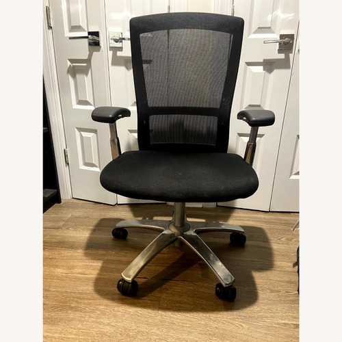 Used Knoll Life Black Lumbar Support Office Chair for sale on AptDeco