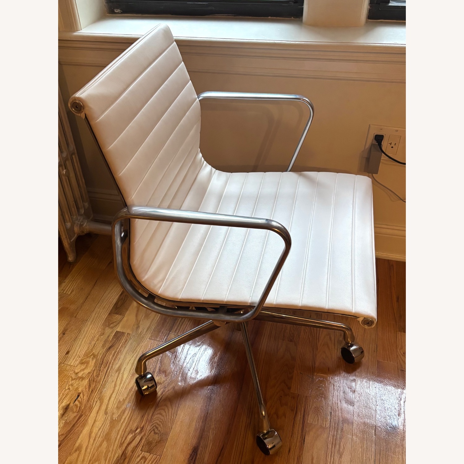 Eames Leather Management Office Chair - image-2