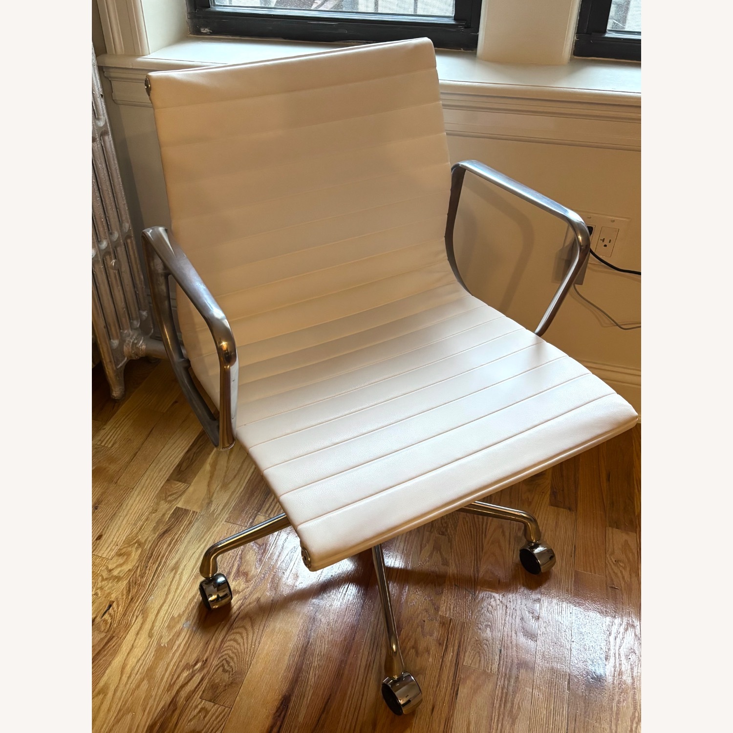 Eames Leather Management Office Chair - image-3