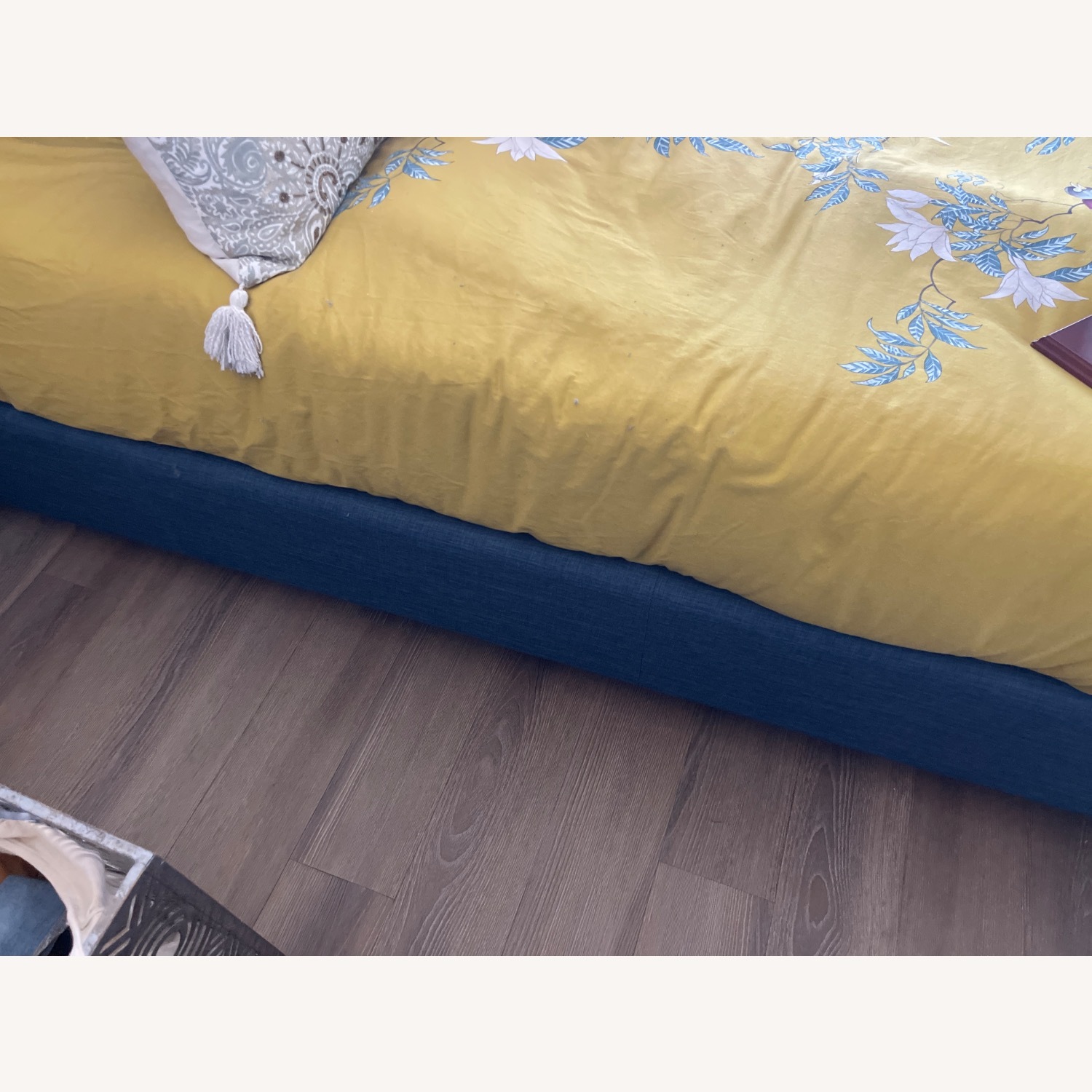 Ross Queen Bed - image-3