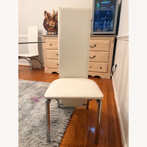 Used White Dining Chairs for sale on AptDeco