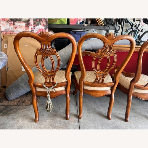 Used Thomasville Furniture Industries Dining Chairs for sale on AptDeco