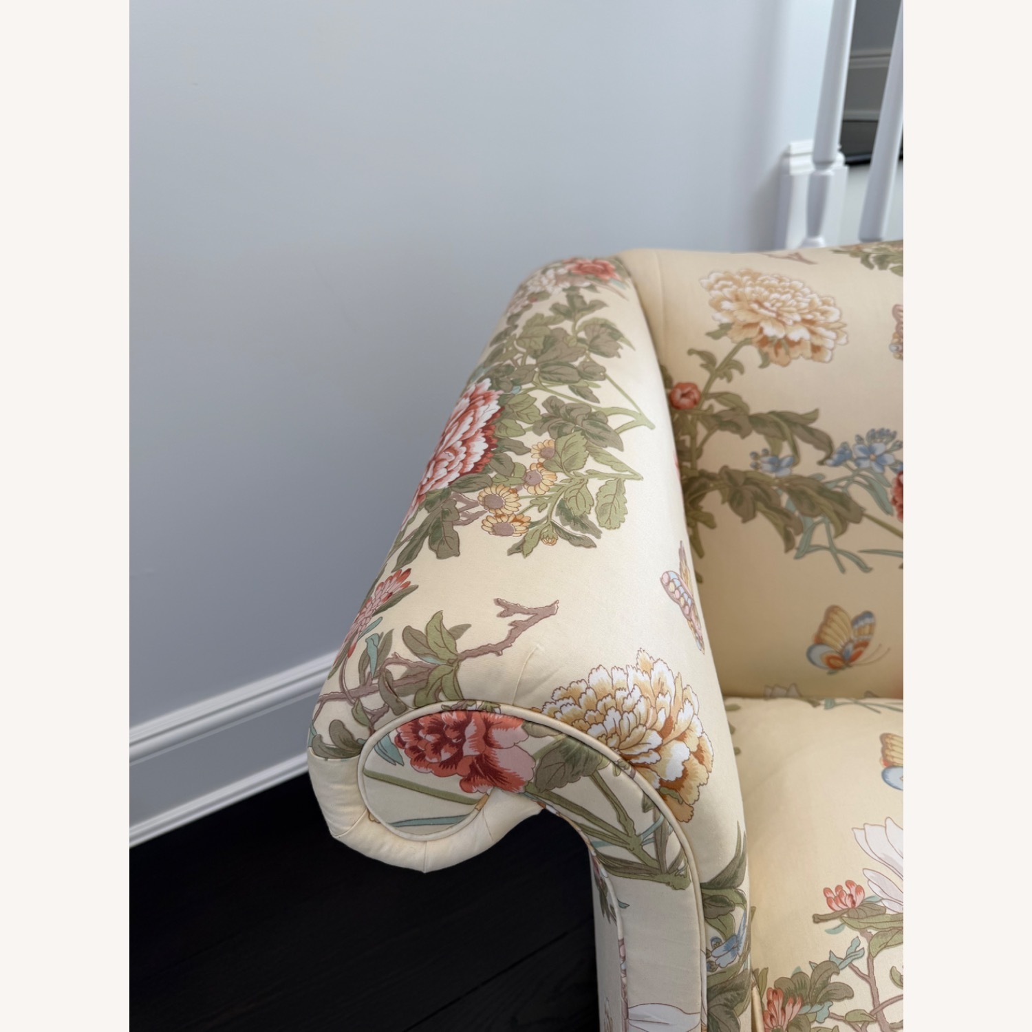 Hickory Chairs Sofa Floral Design  - image-6