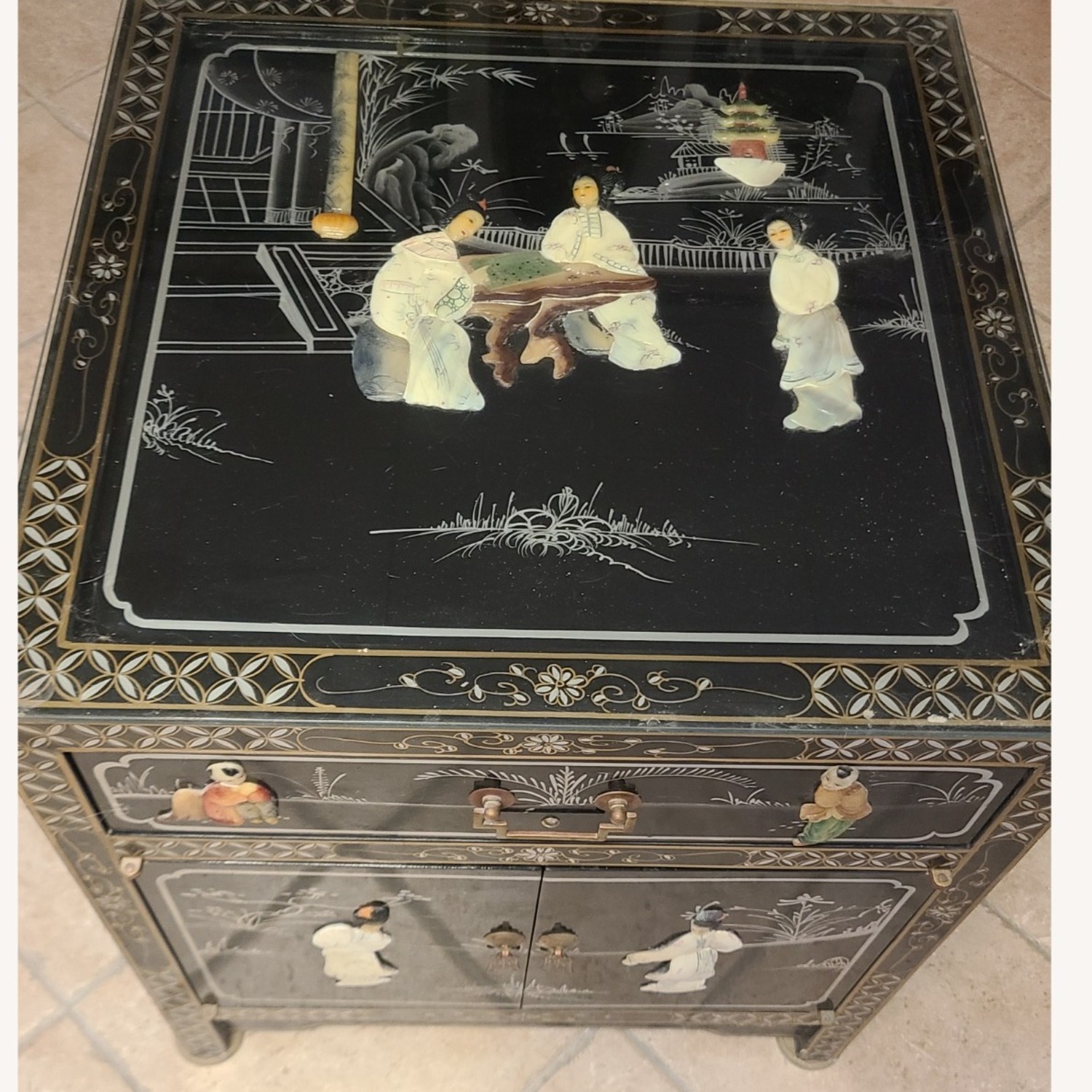 Oriental Asian Mother of Pearl End Table - image-2