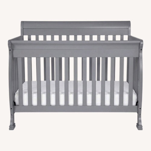 Used Davinci Kalani Wood Crib for sale on AptDeco