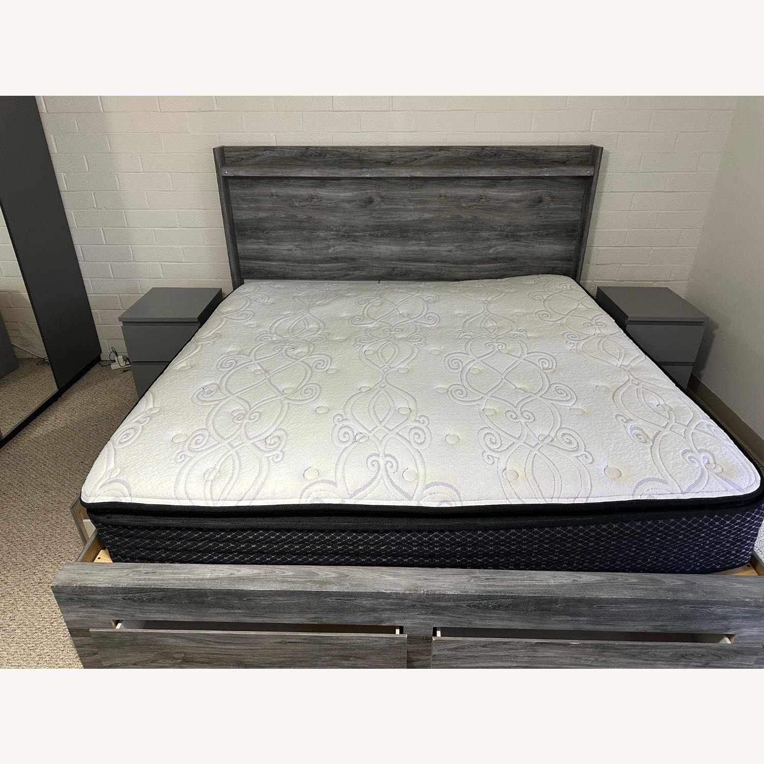 Logan Furniture Light Gray King Bed - image-2