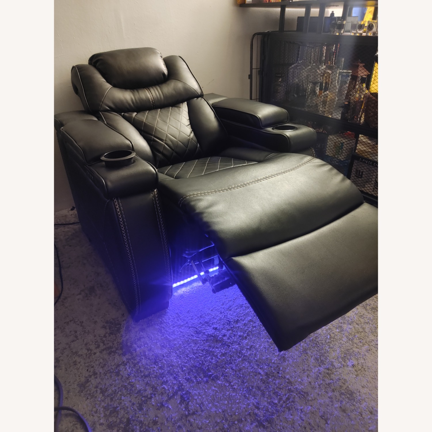 Black Leather Recliner - image-8
