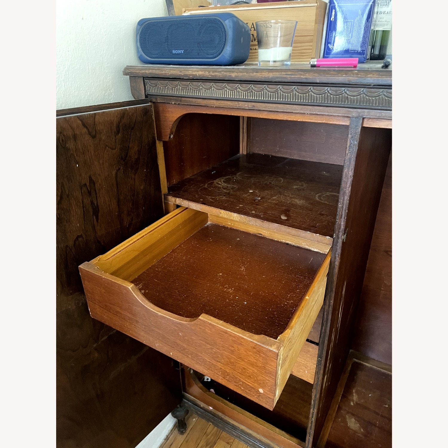 Antique Wooden Chiffarobe - image-5