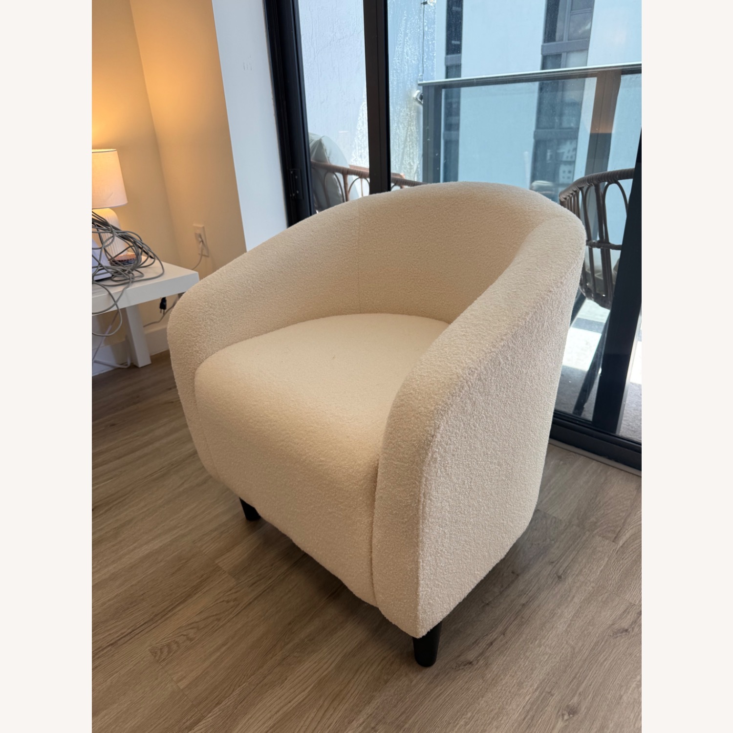 Yaheetech White Boucle Accent Chair - image-3