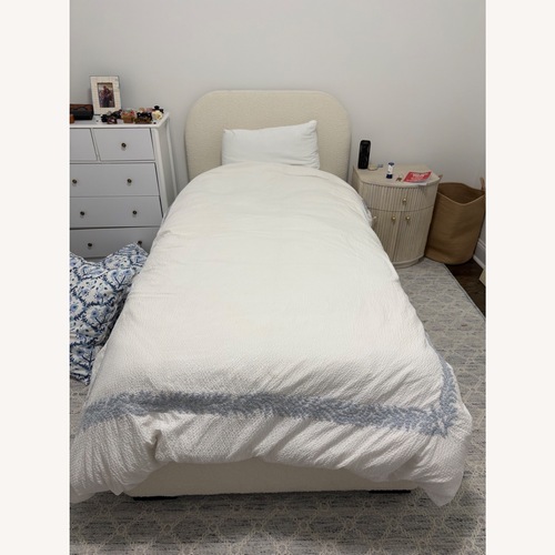 Used Wayfair Reigen White Wool Twin Bed for sale on AptDeco