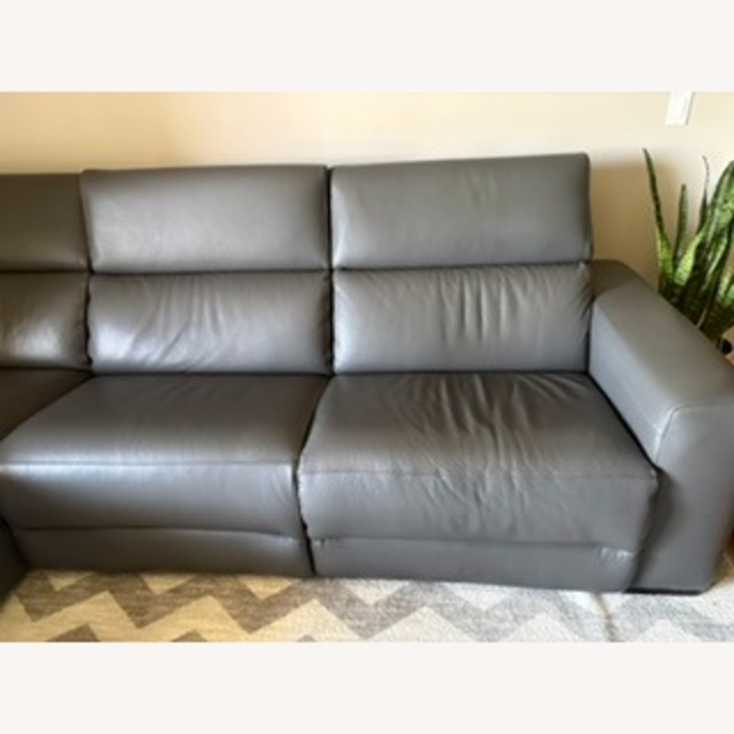 Vintage/Antique Dark Gray 3+ Piece Sectional - image-3