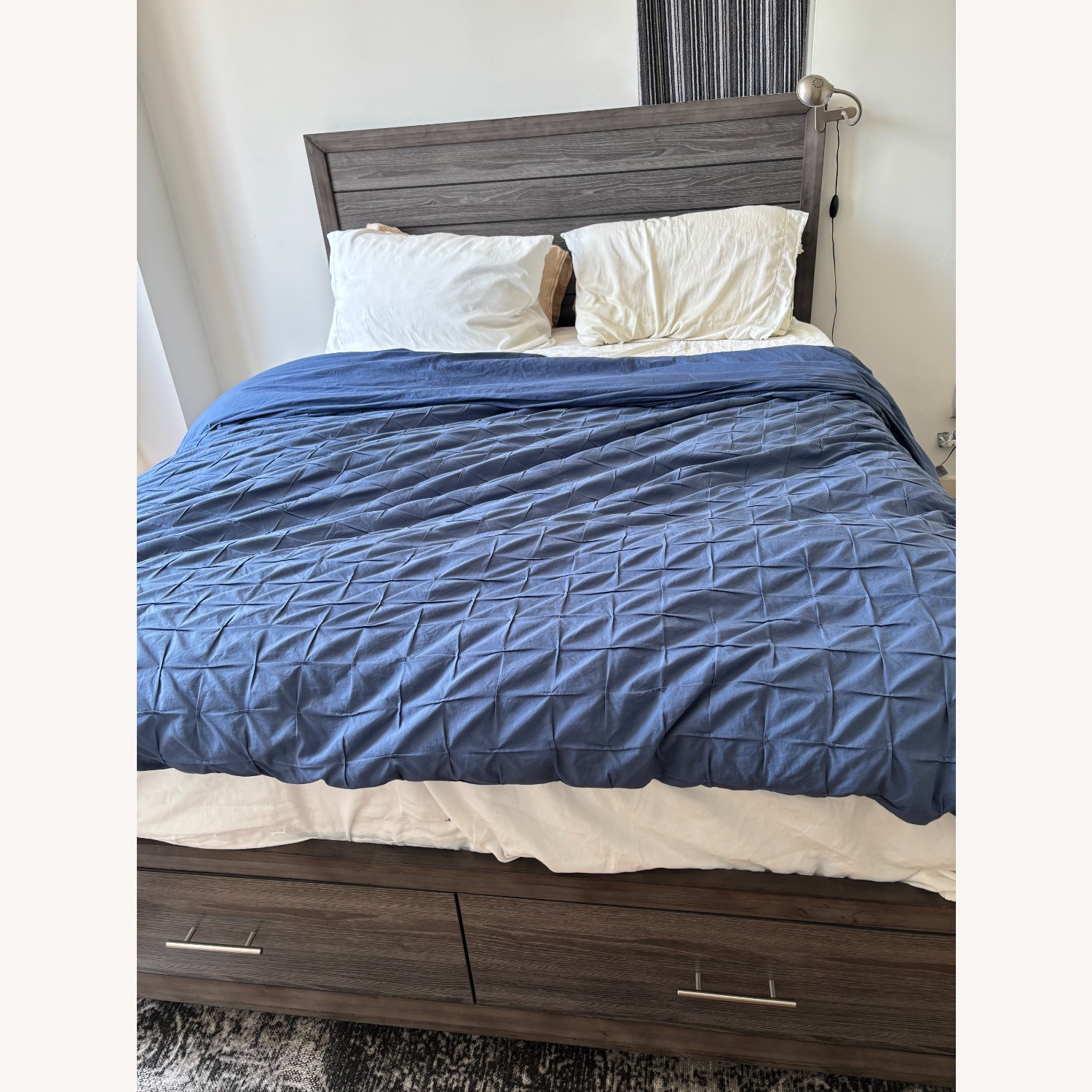 Raymour & Flanigan Gray Tobyn Platform Storage Bed - image-1
