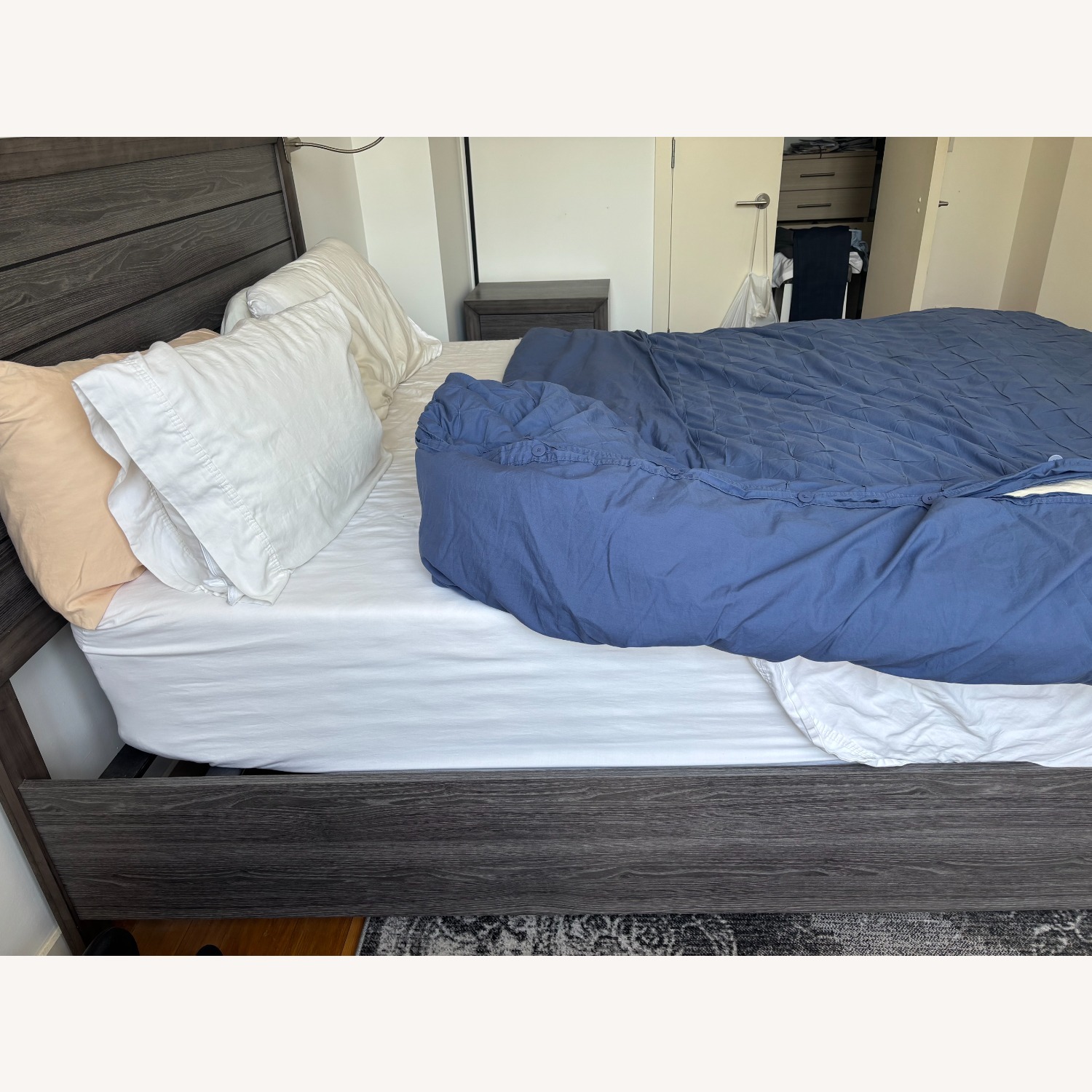 Raymour & Flanigan Gray Tobyn Platform Storage Bed - image-3