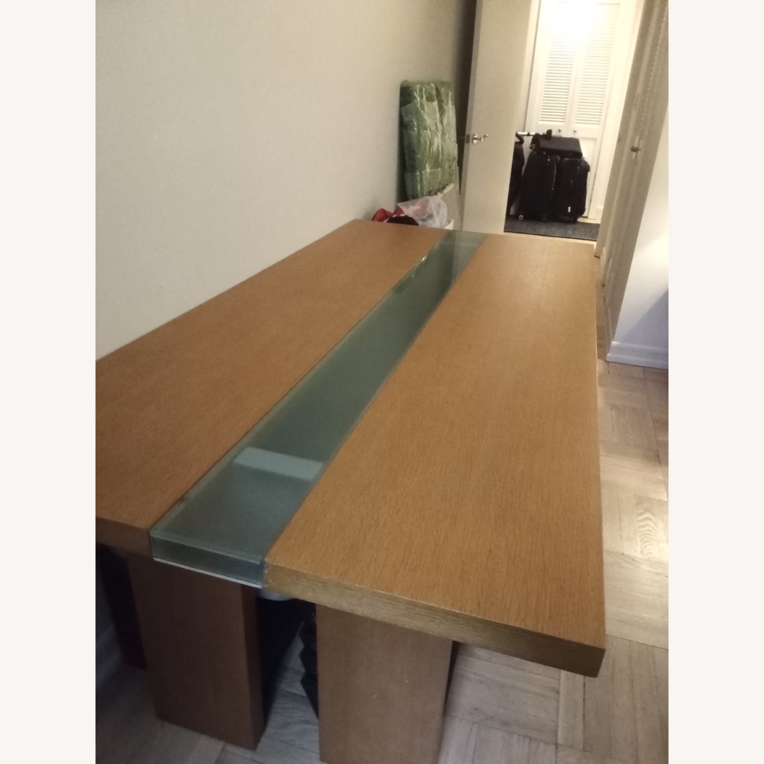 Classic Design Walmer Diner Table - image-4