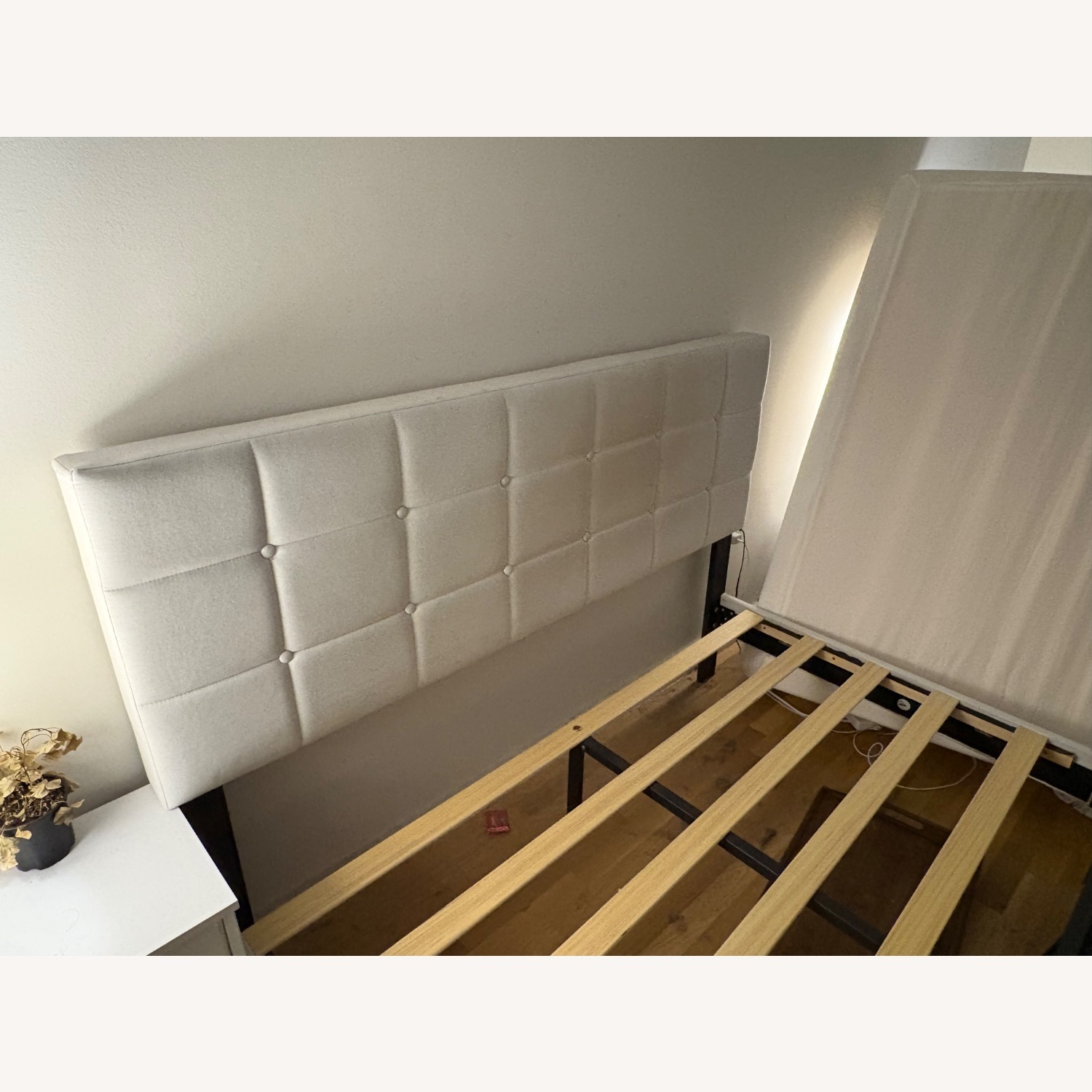 Molblly Queen Bed Frame - image-3