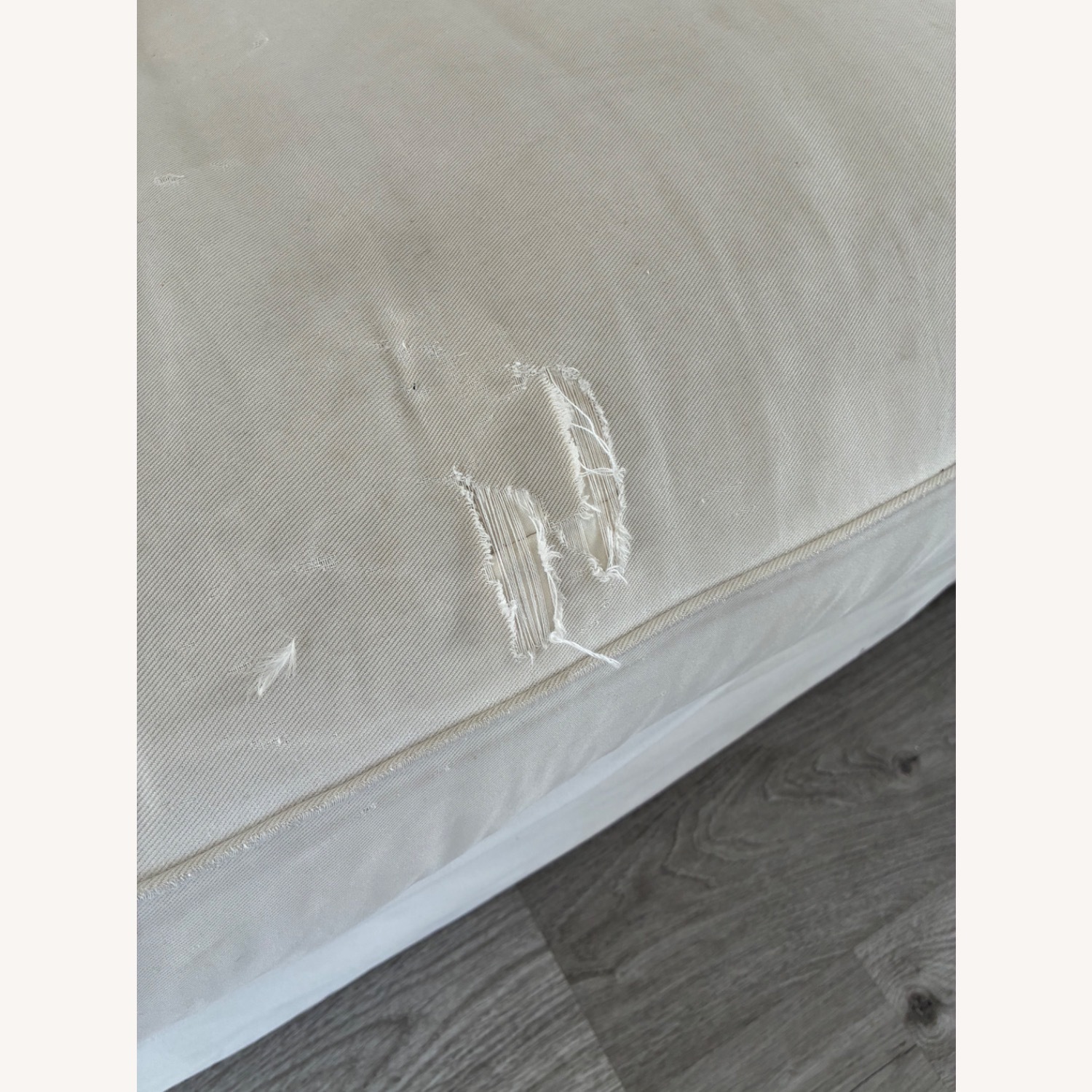 Shabby Chic White Fabric 2 Seater Sofa - image-4