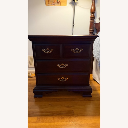 Used Thomasville Furniture Industries Nightstands for sale on AptDeco