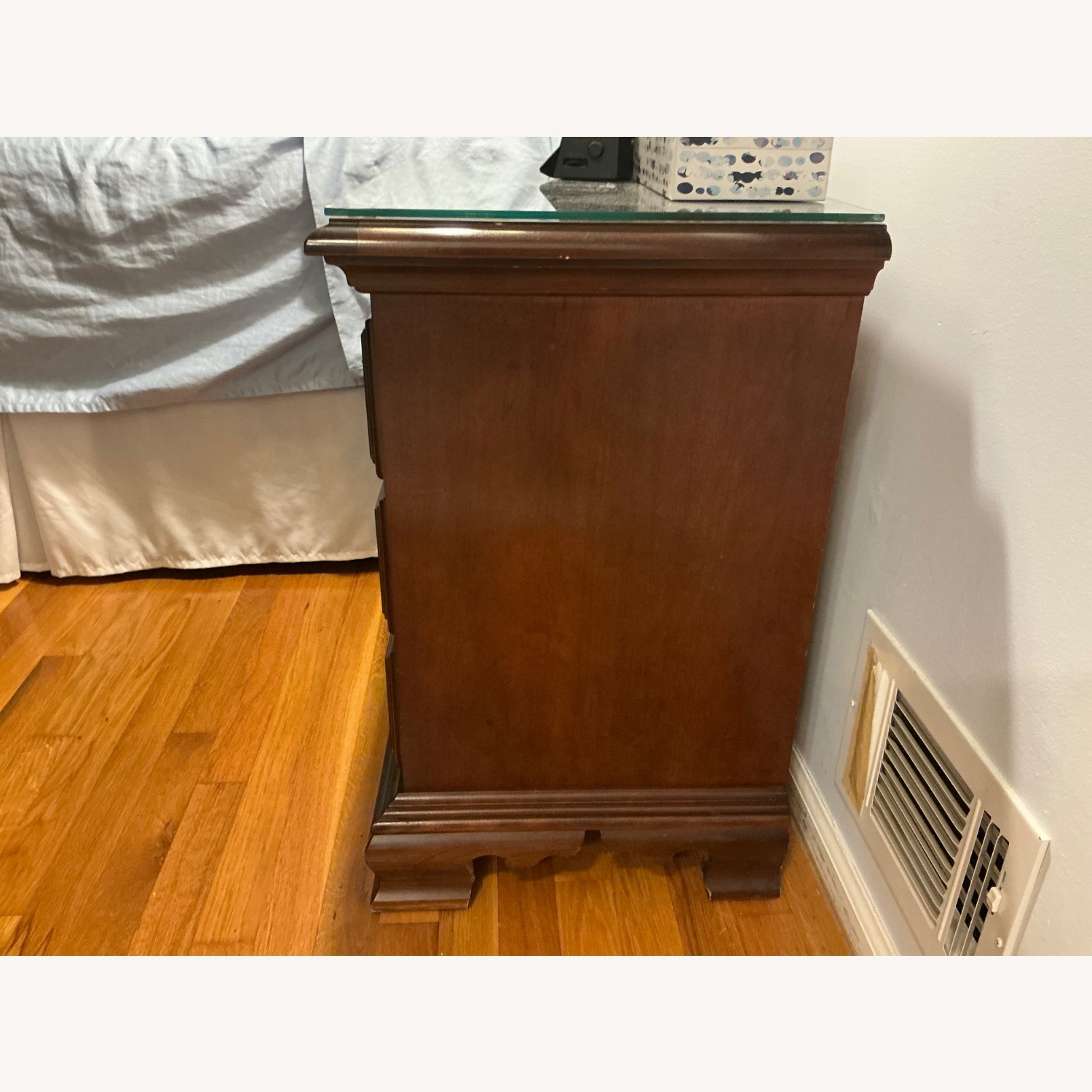 Thomasville Furniture Industries Nightstands - image-11