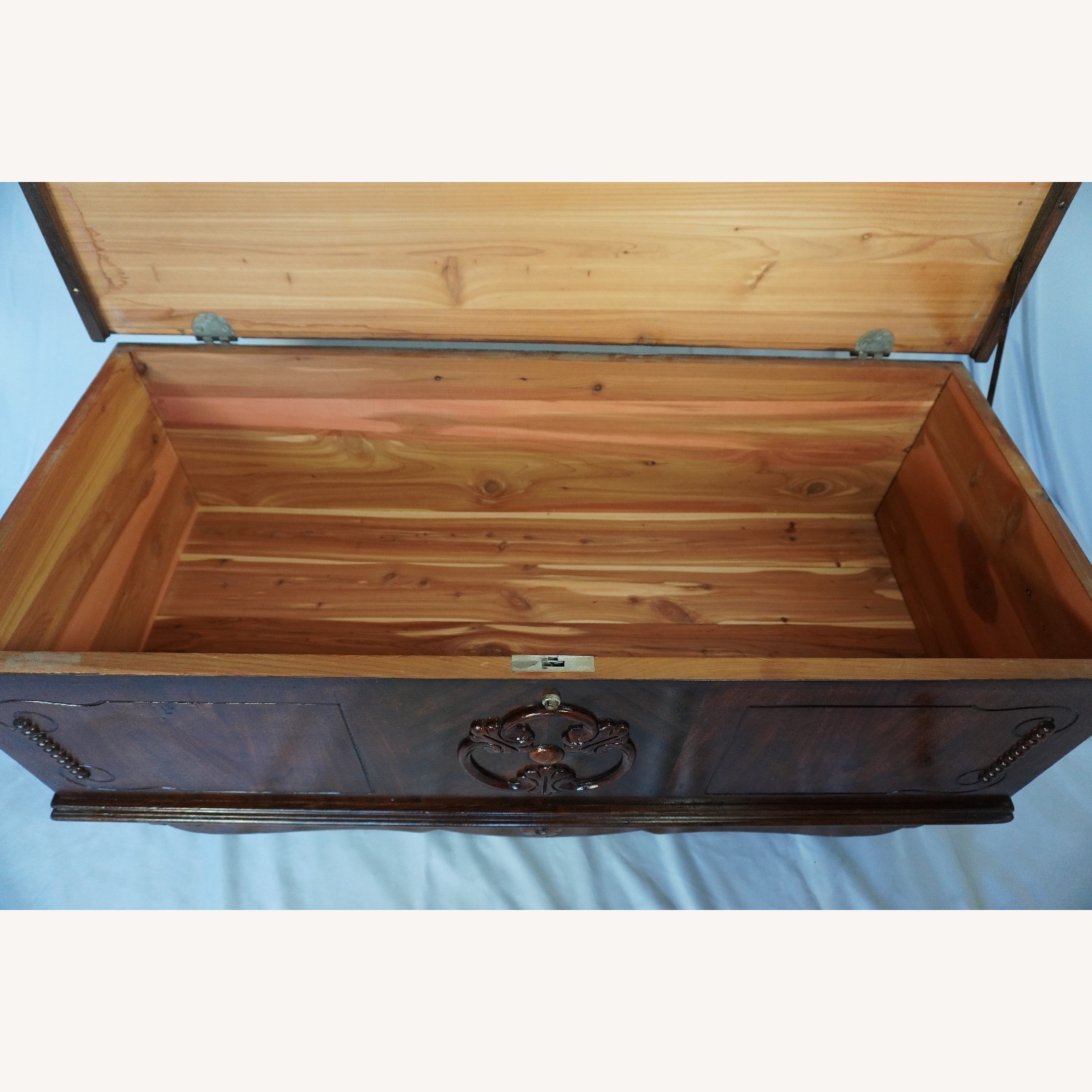 Vintage Cedar Lined Hope Chest Solid Storage Trunk - image-9