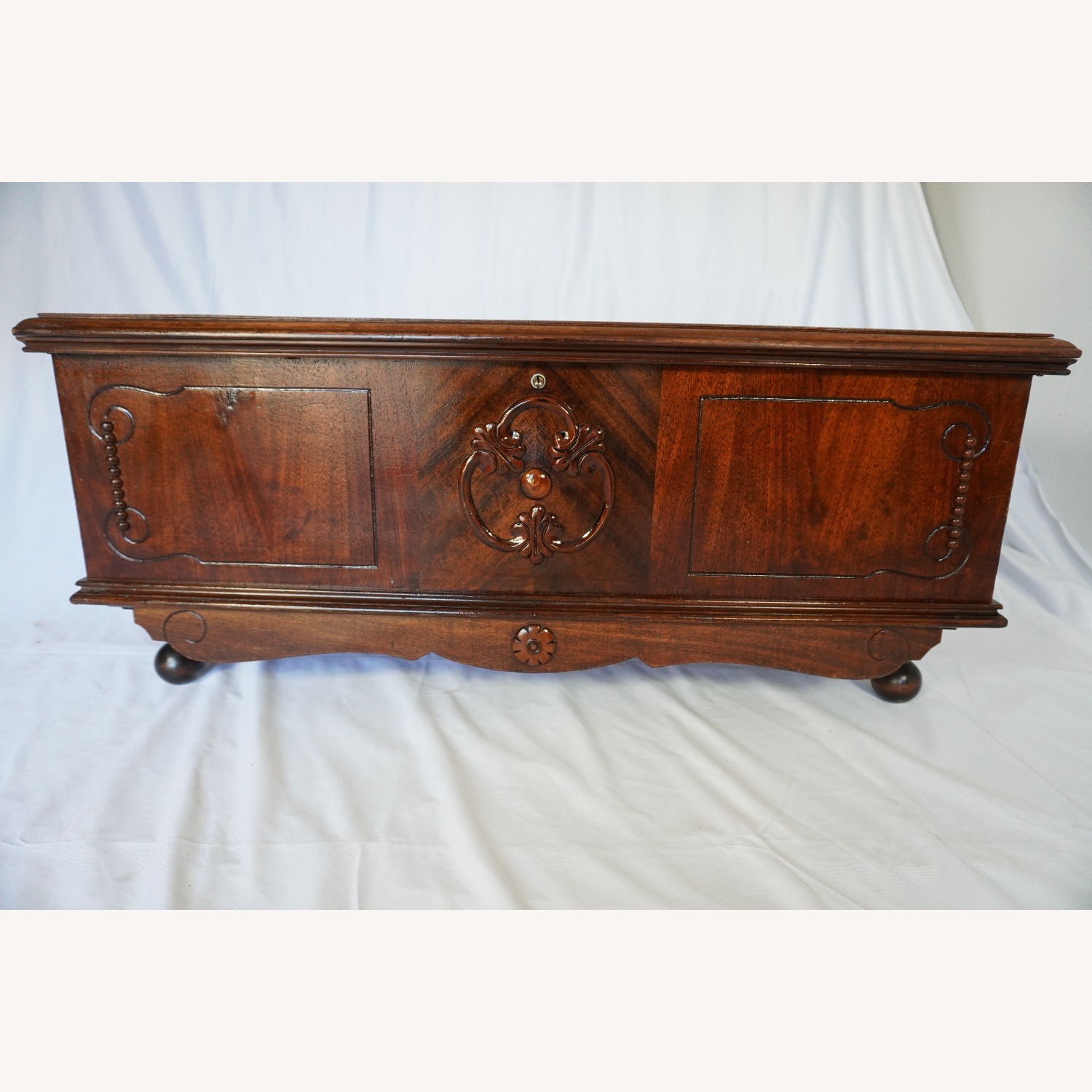 Vintage Cedar Lined Hope Chest Solid Storage Trunk - image-2