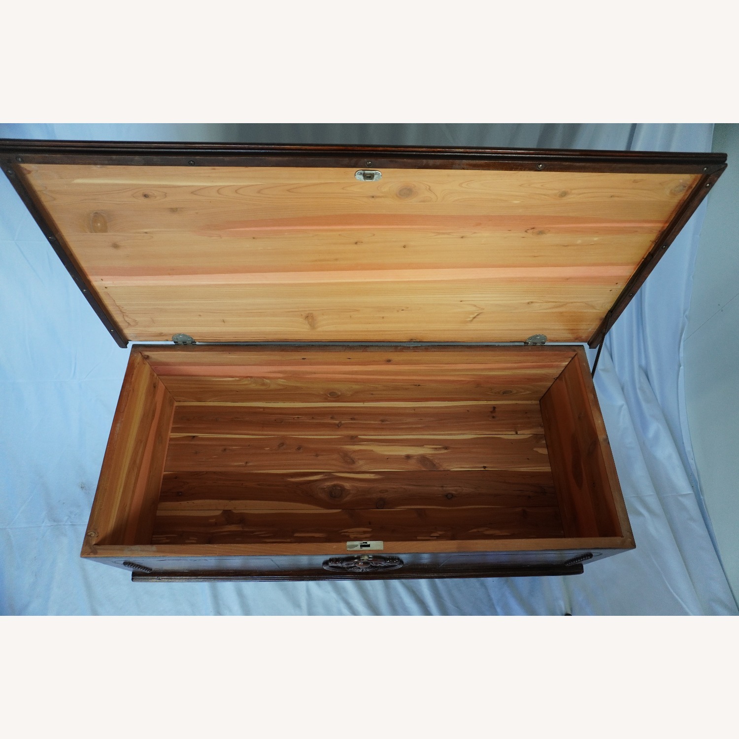 Vintage Cedar Lined Hope Chest Solid Storage Trunk - image-8