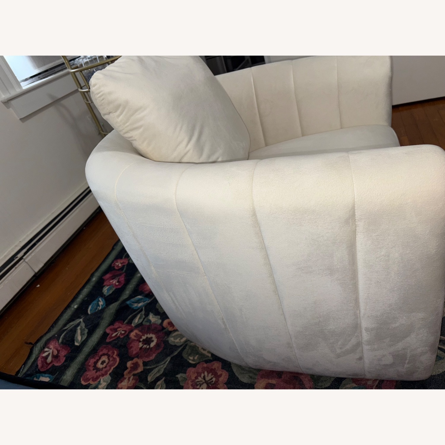 Deria 30.5'' W Velvet Swivel Barrel Chair - image-3