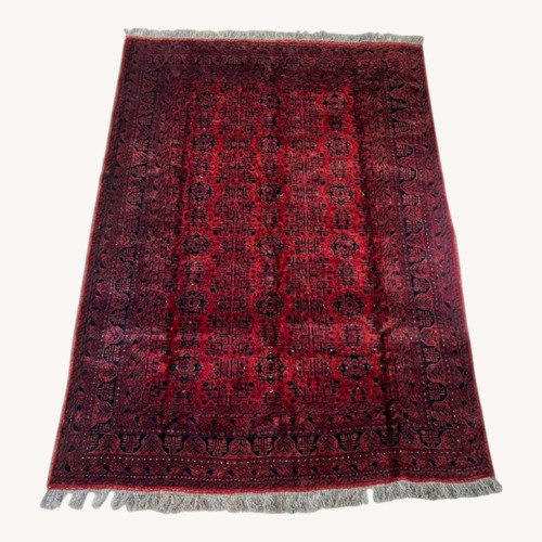 Used Vintage/Antique Finds Wool Area Rug 6.6' x 9.1' for sale on AptDeco