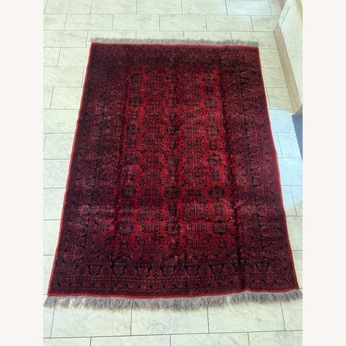 Used Vintage/Antique Finds Wool Area Rug 6.6' x 9.1' for sale on AptDeco